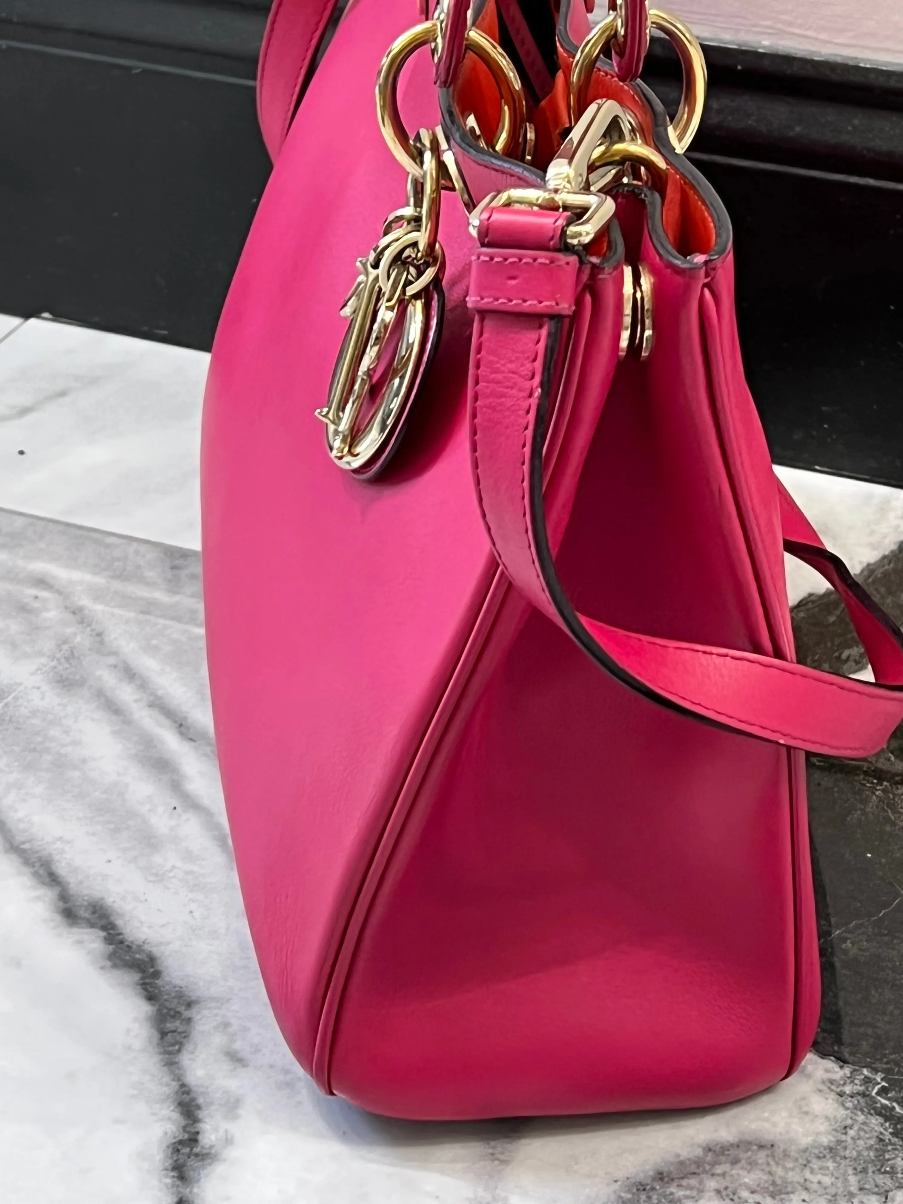 DIOR Smooth Calfskin Large Diorissimo Tote Fuchsia