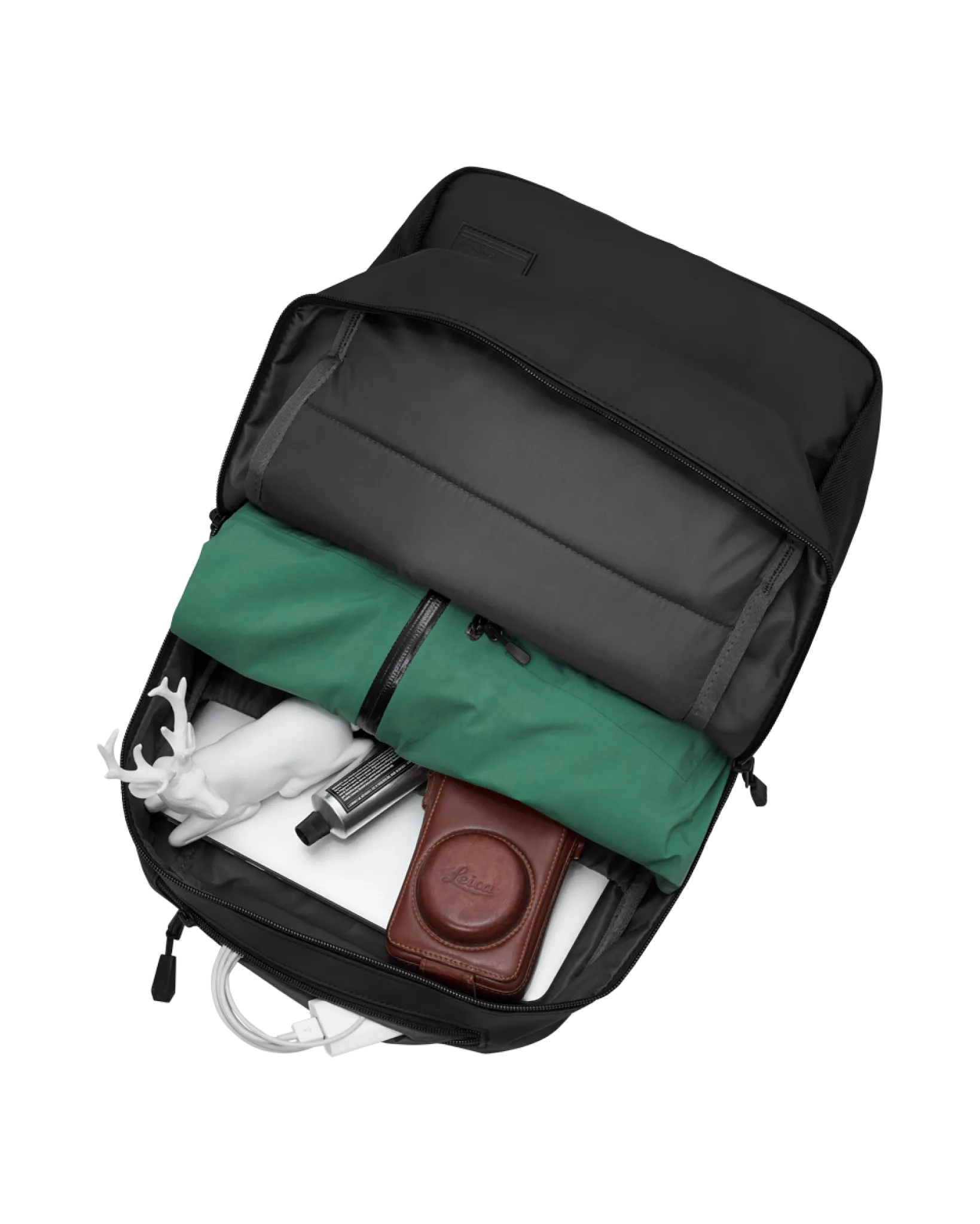 Essential Backpack 17L Sunbleached Red