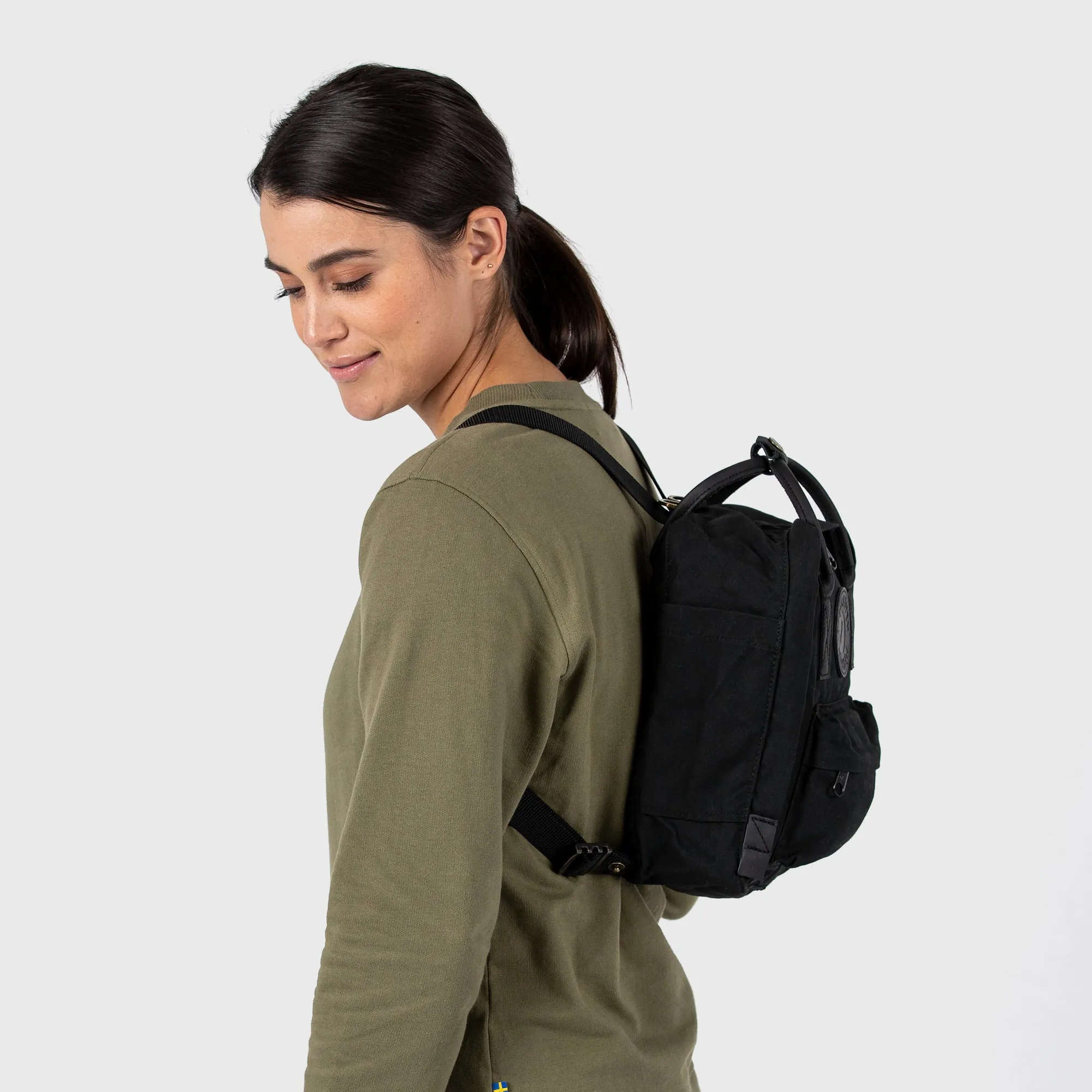 Kånken No. 2 Black Mini