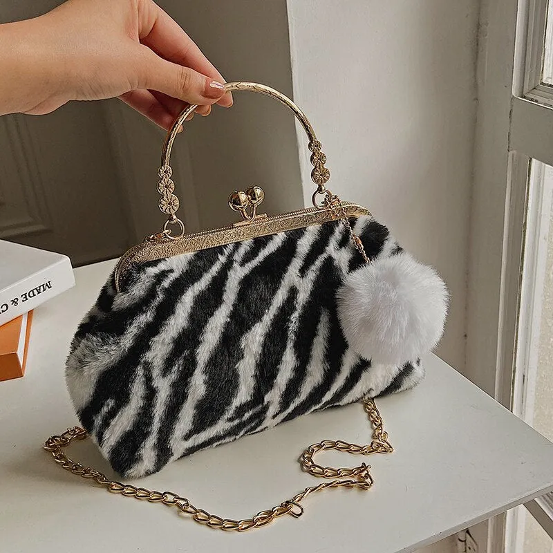 LEFTSIDE Leopard Shell Crossbody Bags Soft FAUX Fur Bucket Bags High Quality Loadies Bag Elegant 2021 Winter Cute Tote Bag