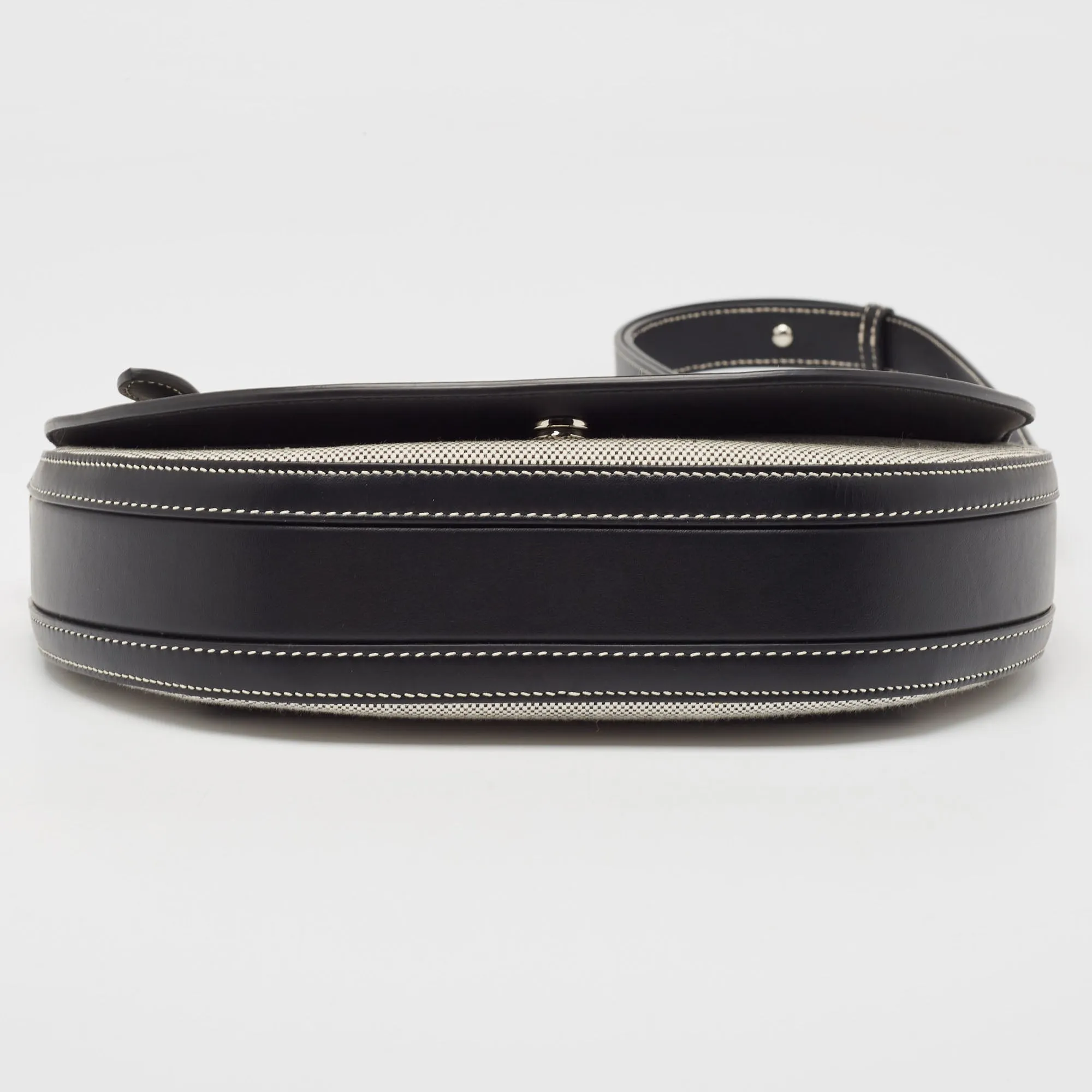 Trendy Inspired Burberry Black/white Canvas And Leather Small Olympia Shoulder Bag