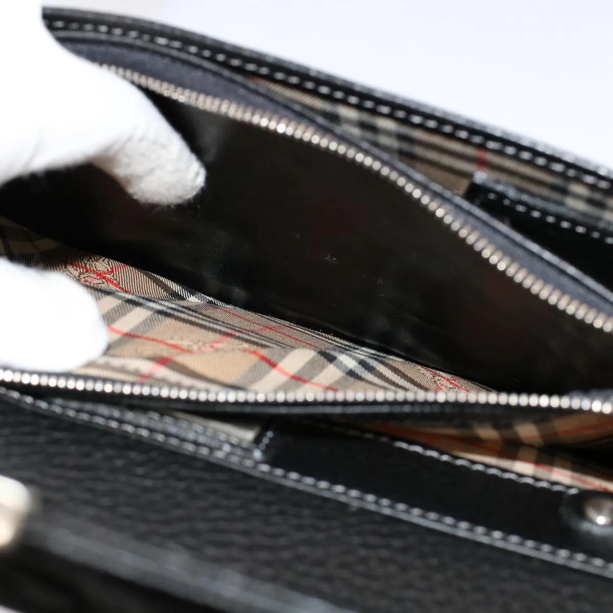 Trendy Inspired Burberry Clutch Bag Leather Black Auth Ep1686