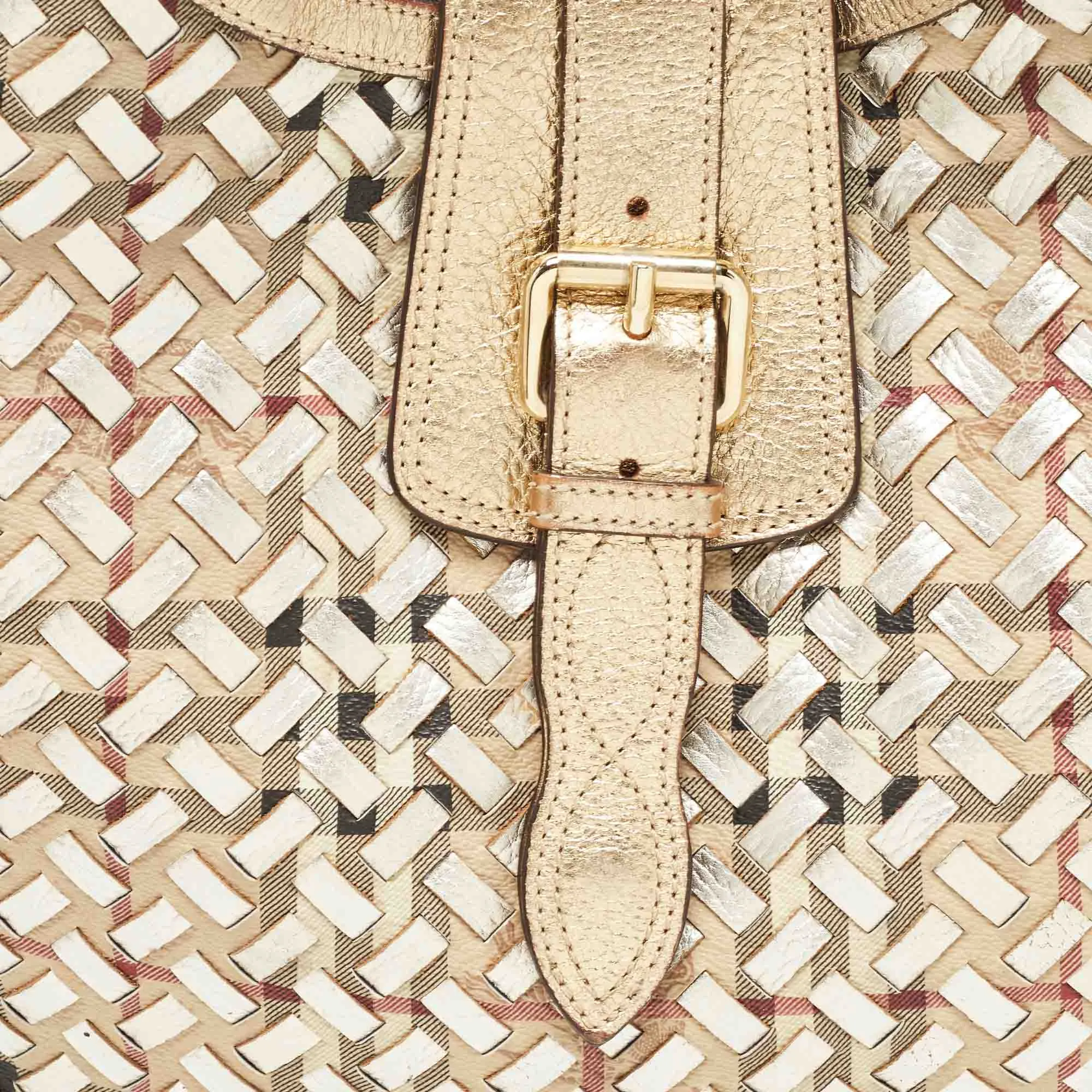 Trendy Inspired Burberry Gold/beige Haymarket Check Pvc And Leather Woven Brooke Hobo