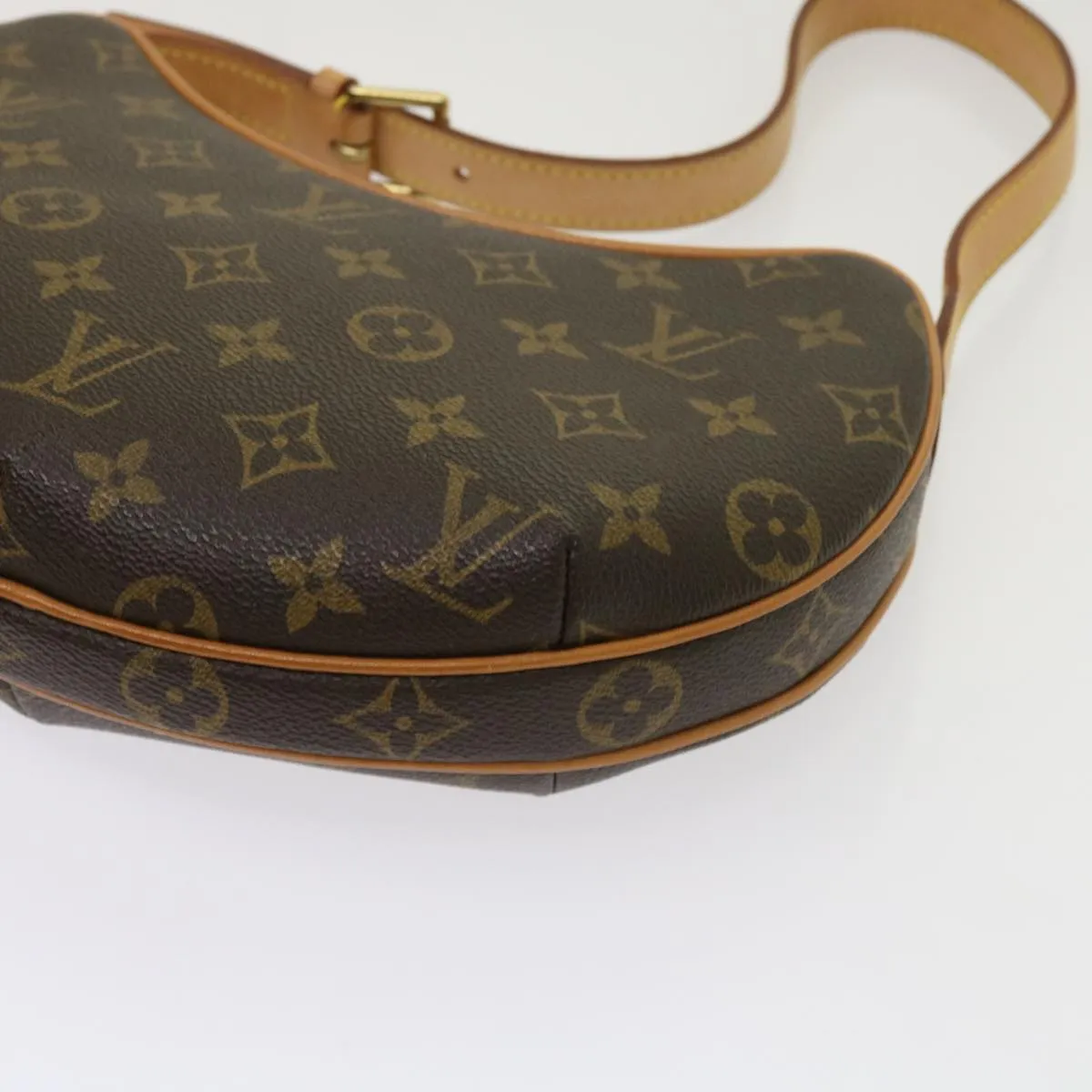 Trendy Inspired Louis Vuitton Croissant Shoulder Bag