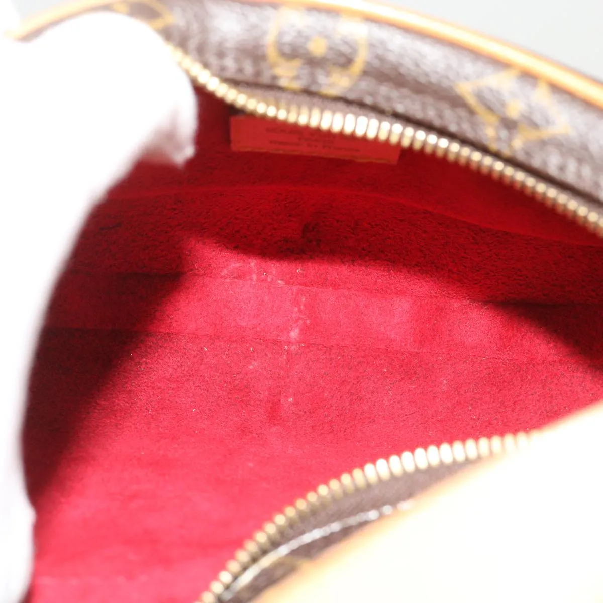 Trendy Inspired Louis Vuitton Croissant Shoulder Bag