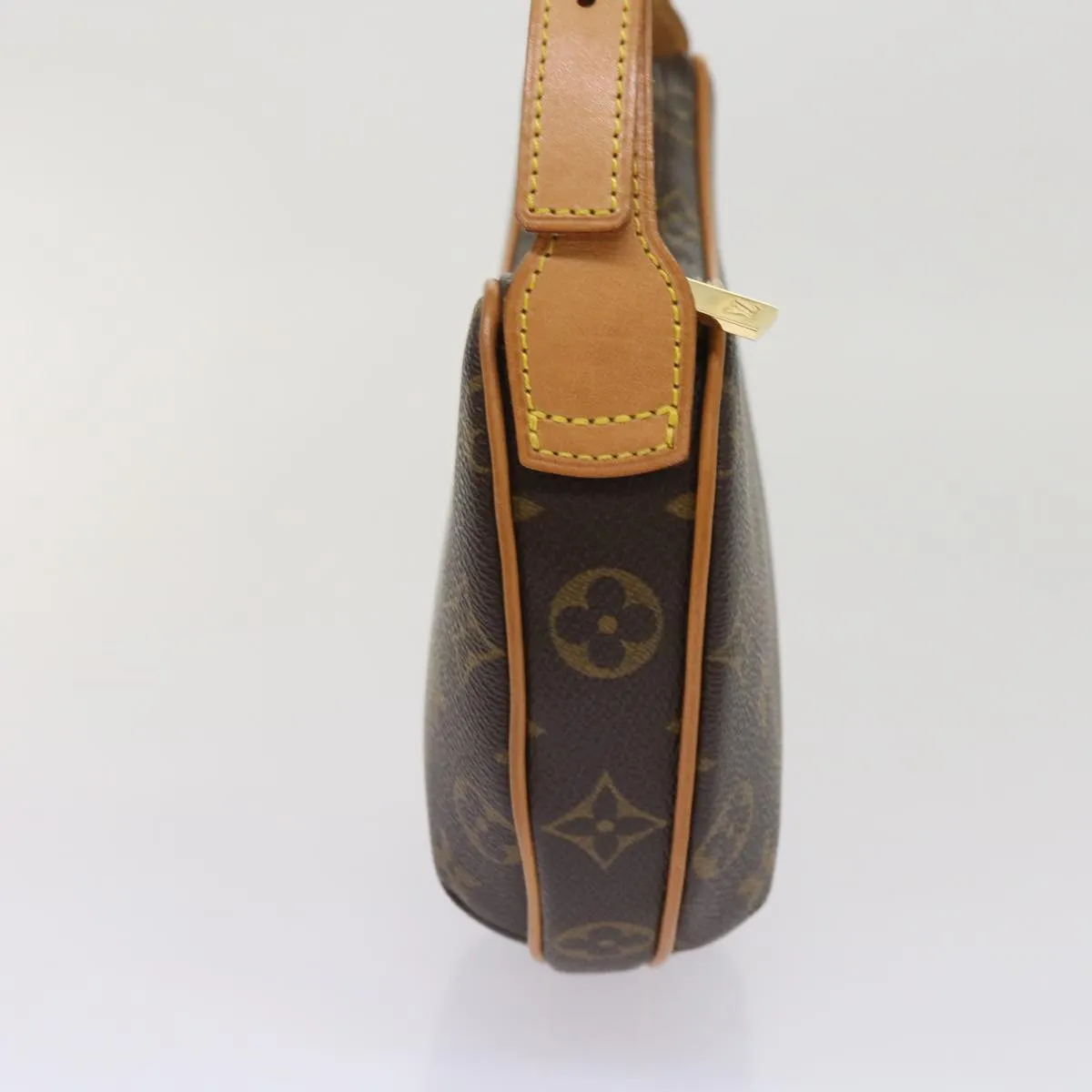 Trendy Inspired Louis Vuitton Croissant Shoulder Bag