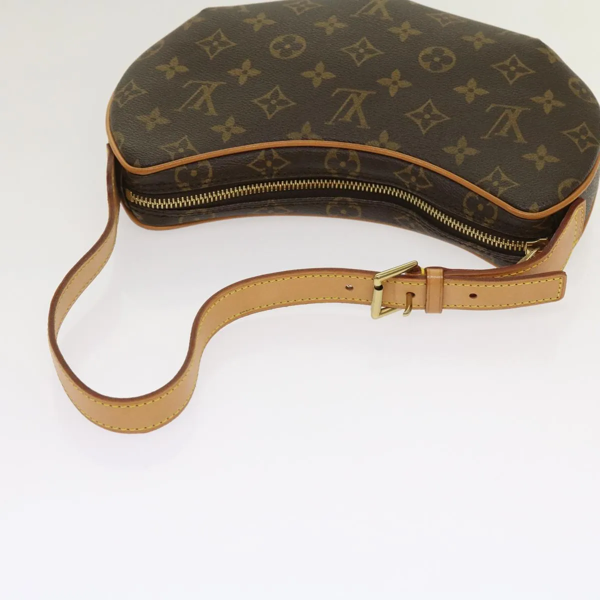 Trendy Inspired Louis Vuitton Croissant Shoulder Bag