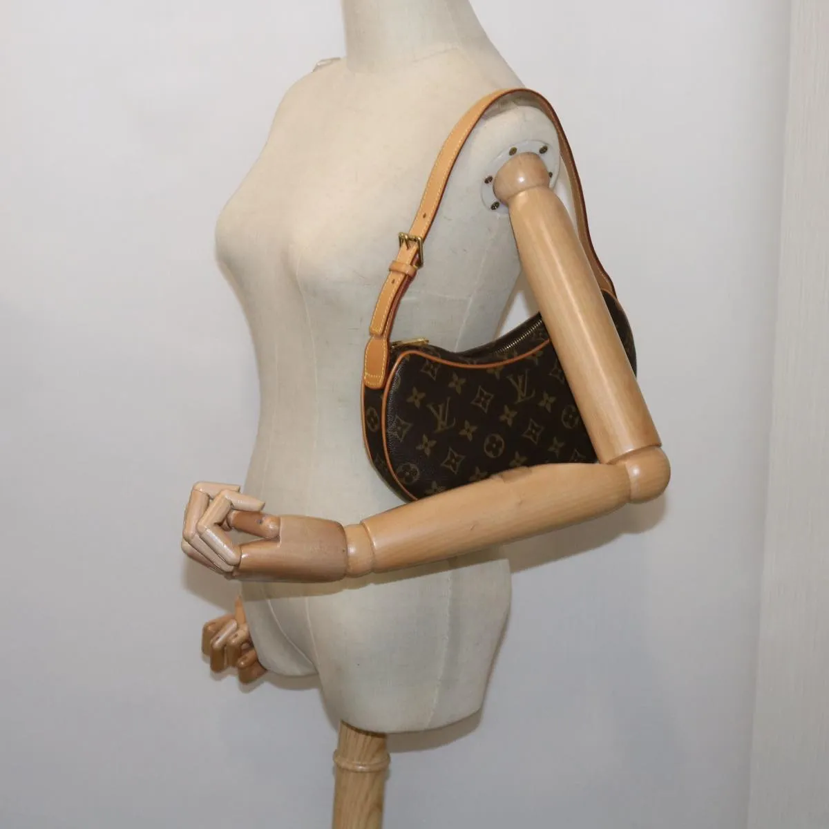 Trendy Inspired Louis Vuitton Croissant Shoulder Bag