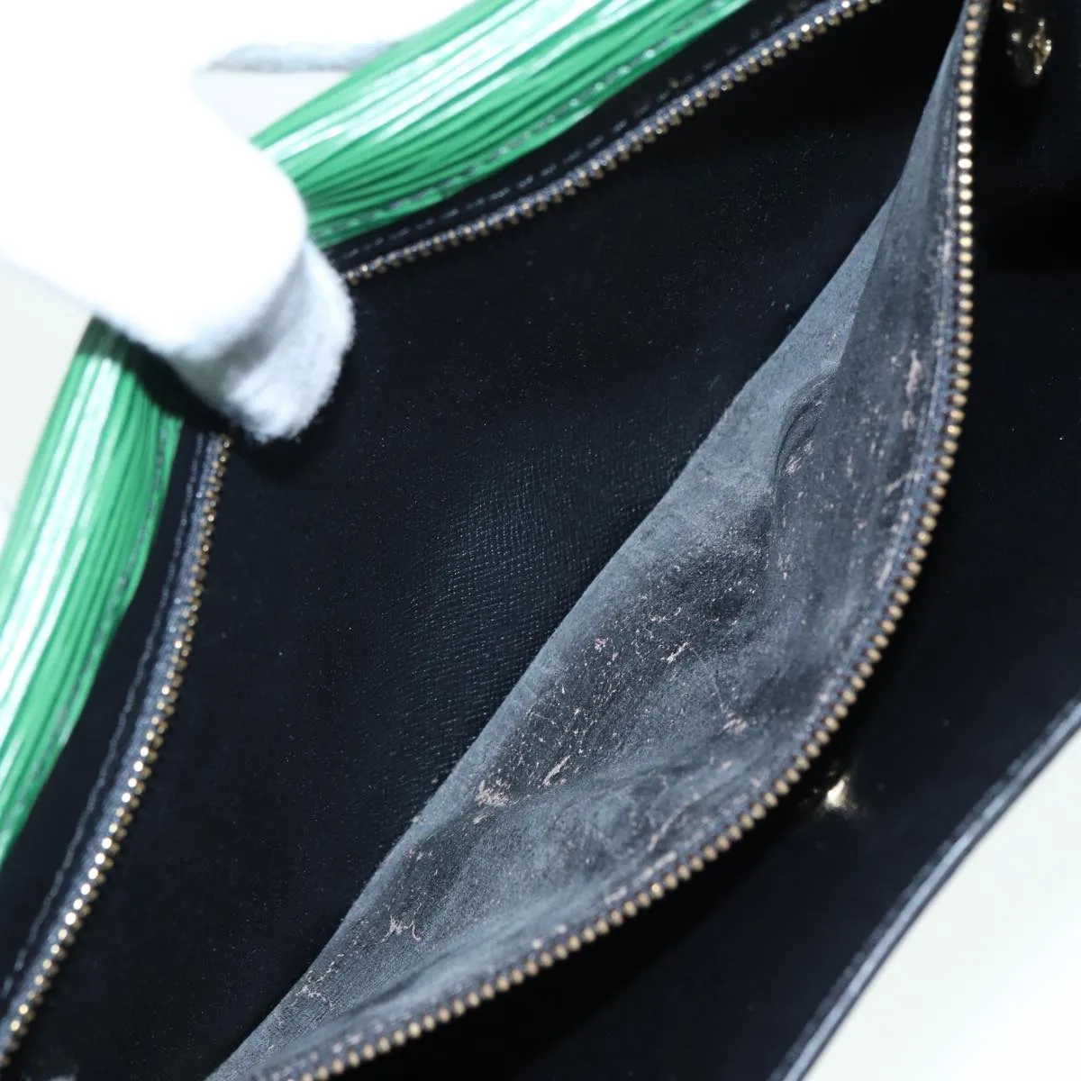Trendy Inspired Louis Vuitton Epi Montaigne 27 Clutch Bag Green M52654 Lv Auth 88397