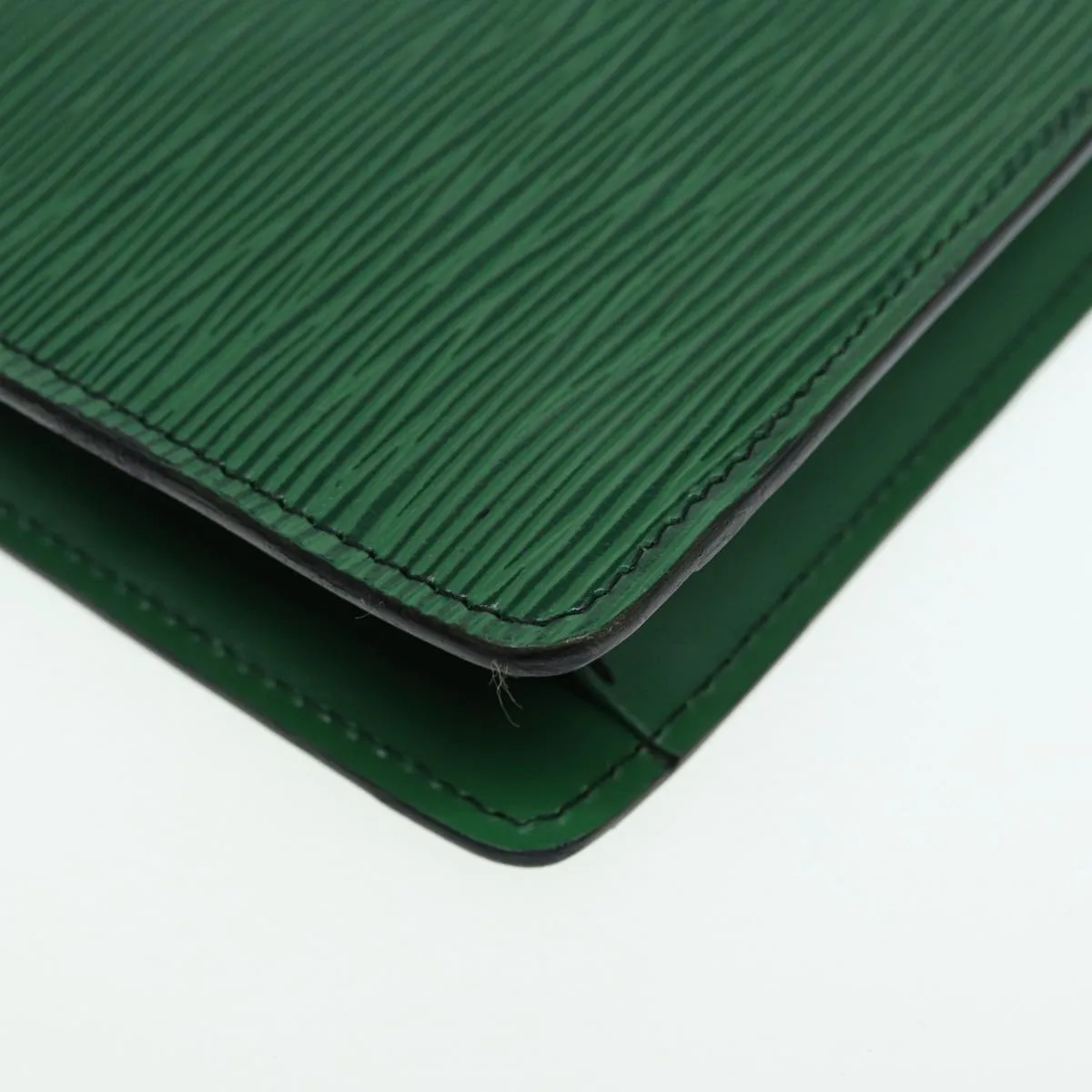 Trendy Inspired Louis Vuitton Epi Montaigne 27 Clutch Bag Green M52654 Lv Auth 88397