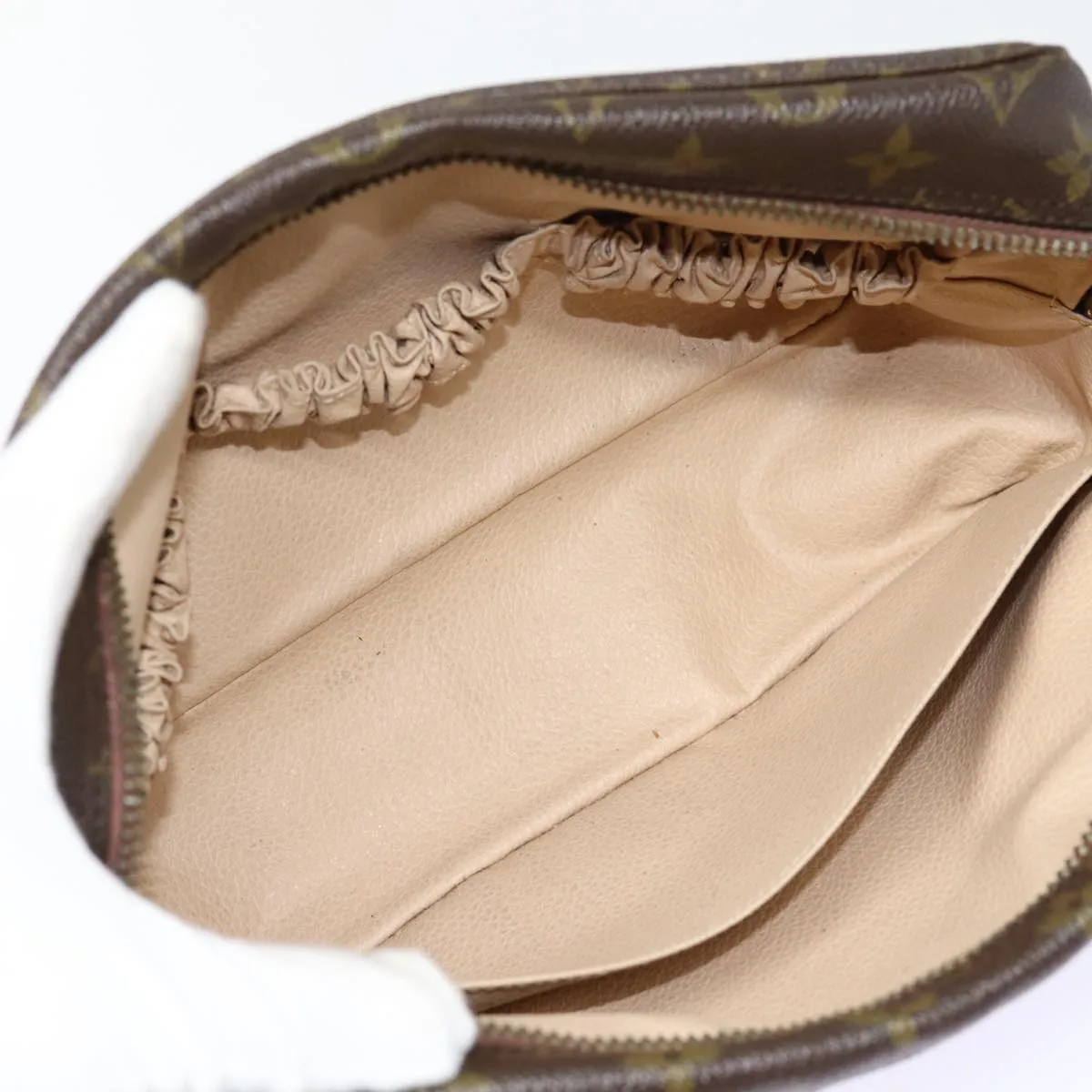 Trendy Inspired Louis Vuitton Monogram Trousse Toilette 28 Clutch Bag M47522 Lv Auth Bs17277