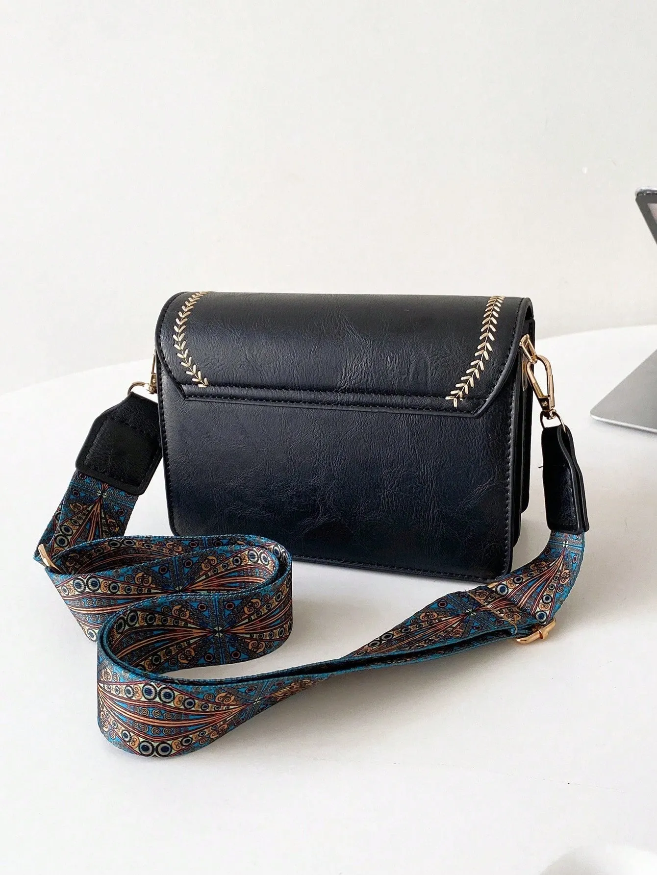 Versatile new crossbody bag