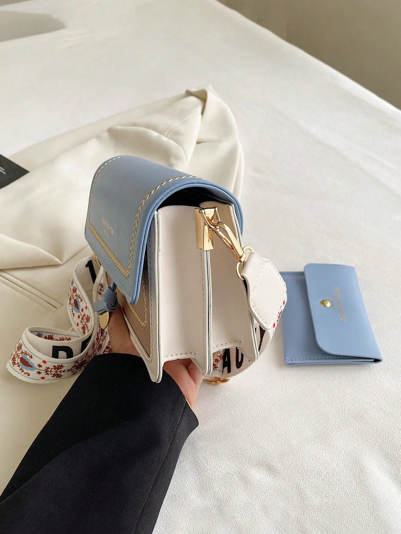 Versatile new crossbody bag