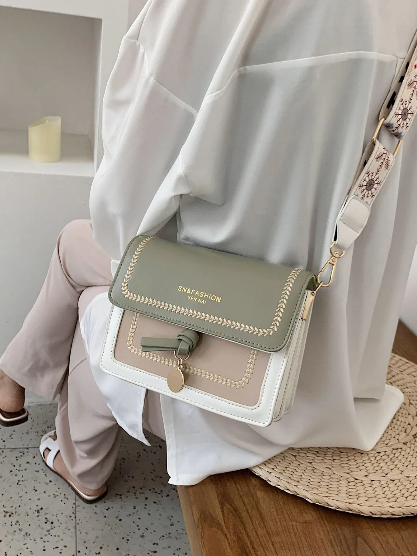 Versatile new crossbody bag