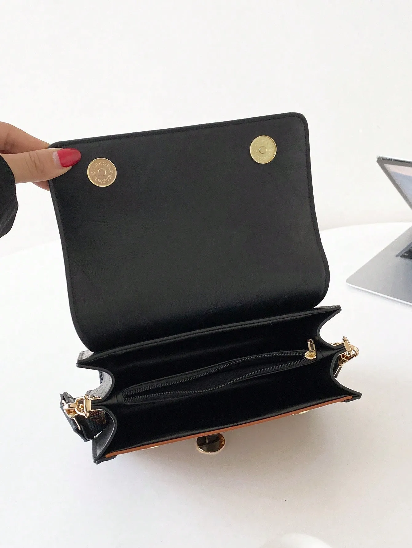 Versatile new crossbody bag